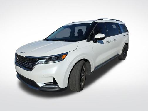 2023 Kia Carnival SX