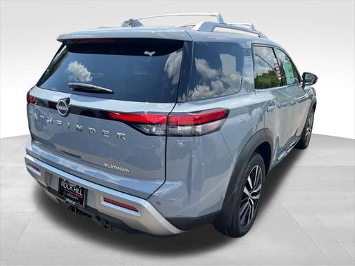 2025 Nissan Pathfinder Platinum FWD