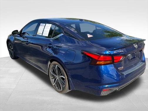 2023 Nissan Altima SR FWD
