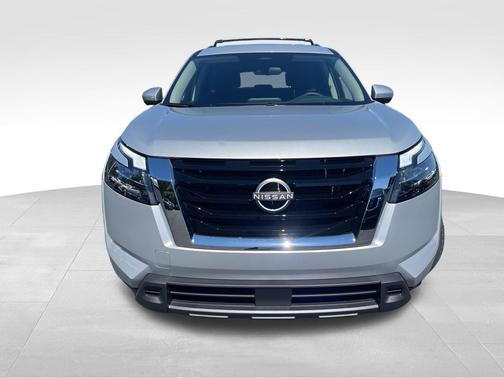 2025 Nissan Pathfinder SV FWD