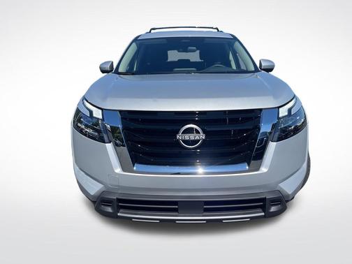 2025 Nissan Pathfinder SV FWD