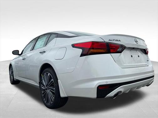 2024 Nissan Altima 2.5 SL
