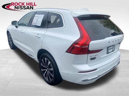 2023 Volvo XC60 B5 Plus Bright Theme