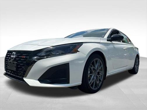 2024 Nissan Altima SR VC-Turbo FWD