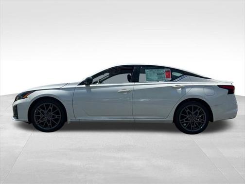 2024 Nissan Altima SR VC-Turbo FWD