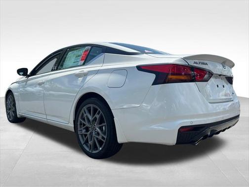 2024 Nissan Altima SR VC-Turbo FWD