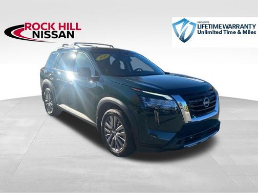 2024 Nissan Pathfinder SL FWD
