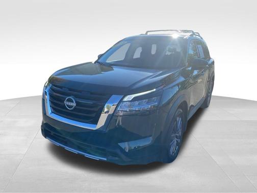 2024 Nissan Pathfinder SL FWD