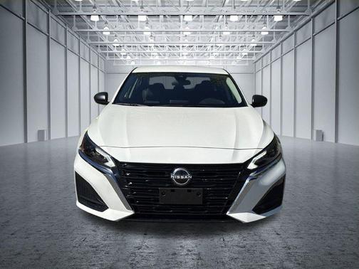 Glacier White 2025 Nissan Altima 2.5 SV