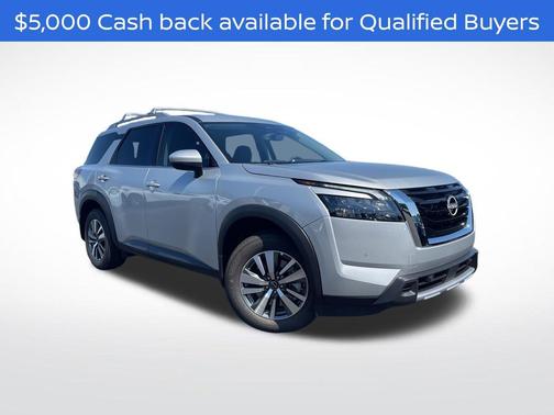 2025 Nissan Pathfinder SL 4WD