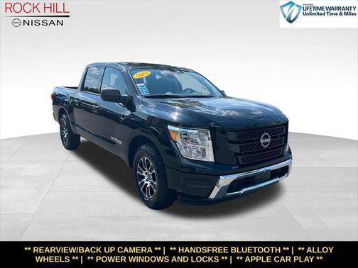 2023 Nissan Titan SV