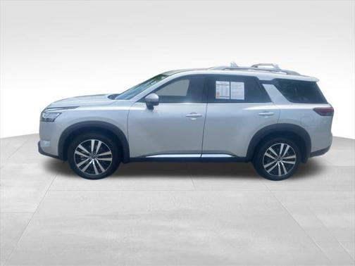 2023 Nissan Pathfinder Platinum 4WD
