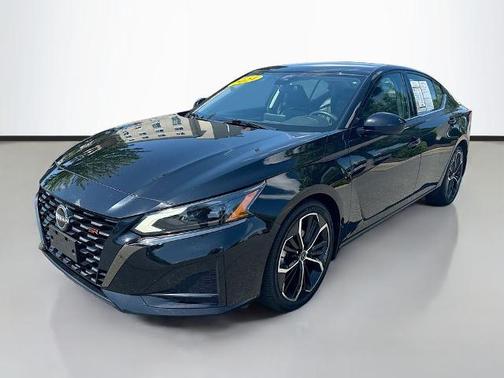 Black 2024 Nissan Altima 2.5 SR
