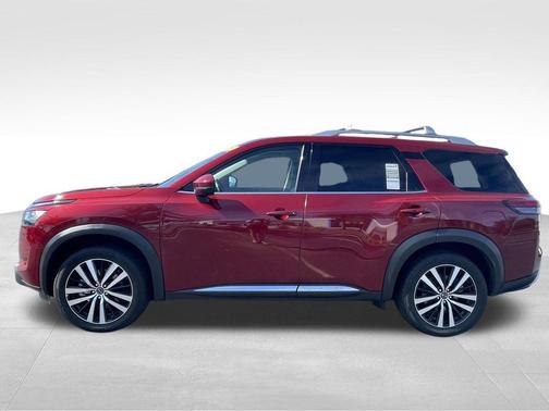 2023 Nissan Pathfinder Platinum 4WD