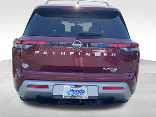 2023 Nissan Pathfinder Platinum 4WD