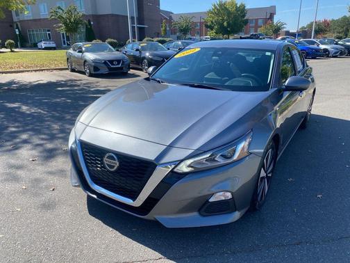 2022 Nissan Altima 2.5 SV