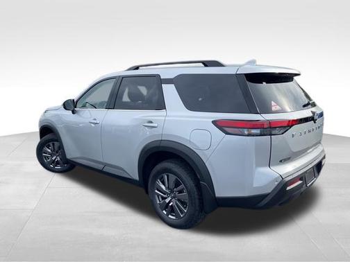 2025 Nissan Pathfinder SV FWD