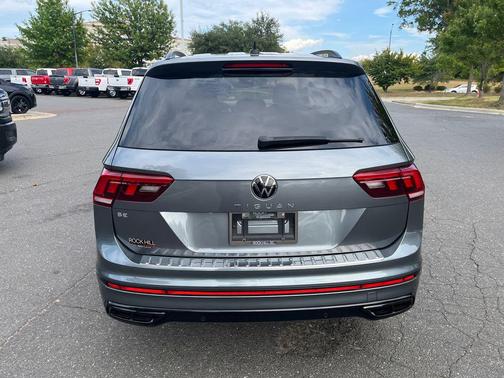 2022 Volkswagen Tiguan 2.0T SE R-Line Black