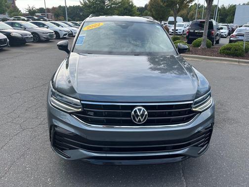 2022 Volkswagen Tiguan 2.0T SE R-Line Black