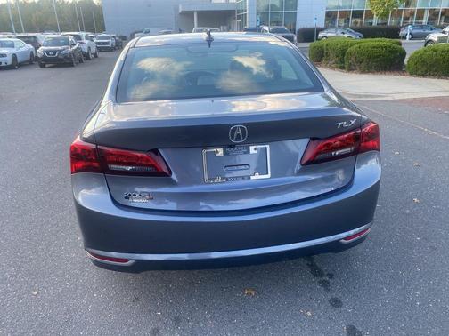 2017 Acura TLX w/Technology Package