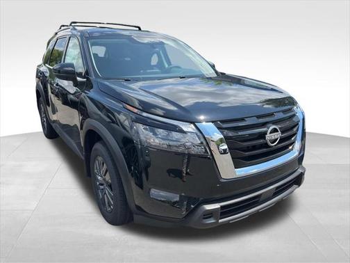 2025 Nissan Pathfinder SV FWD