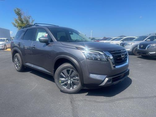 2025 Nissan Pathfinder SV FWD