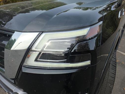 2024 Nissan Armada Platinum 4WD