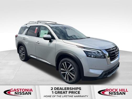 2025 Nissan Pathfinder Platinum FWD