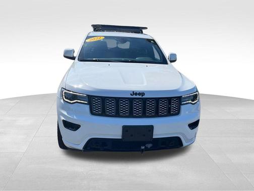 2022 Jeep Grand Cherokee Laredo