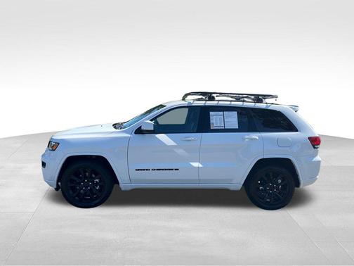 2022 Jeep Grand Cherokee Laredo