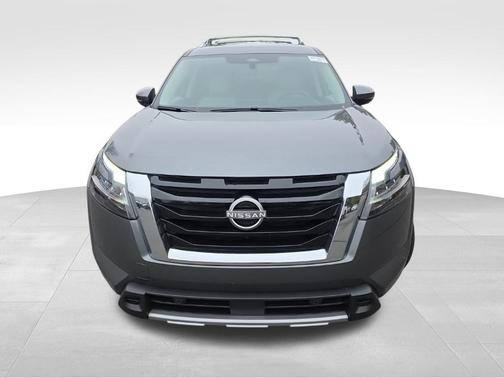 2024 Nissan Pathfinder SL FWD
