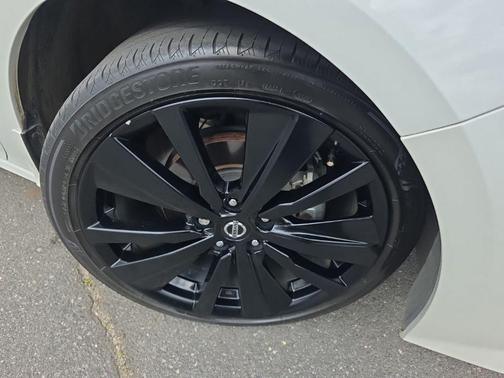 2022 Nissan Altima SR FWD