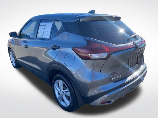 2023 Nissan Kicks S