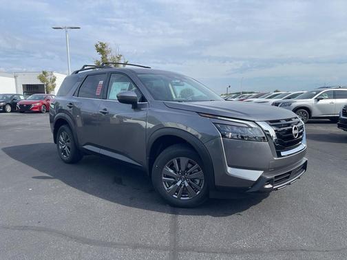 2025 Nissan Pathfinder SV FWD