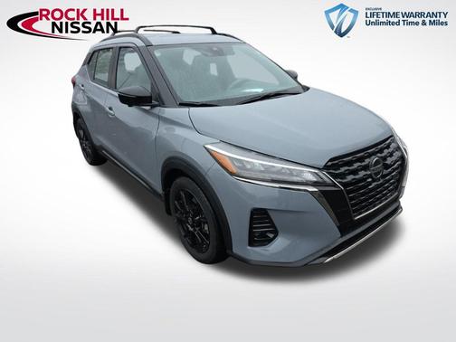 2021 Nissan Kicks SR