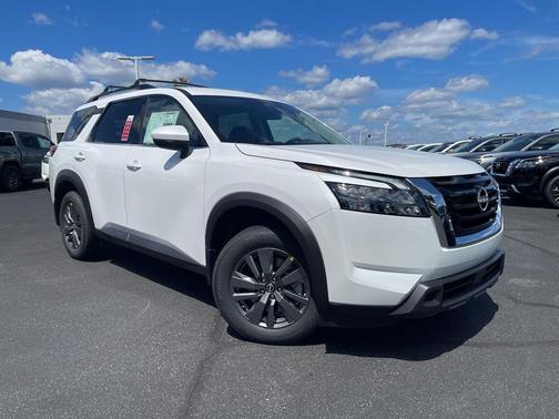 2025 Nissan Pathfinder SV FWD