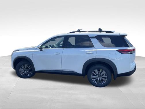 2025 Nissan Pathfinder SV FWD