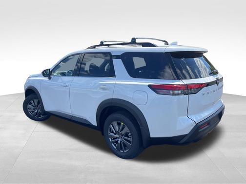 2025 Nissan Pathfinder SV FWD