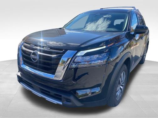 2025 Nissan Pathfinder SL FWD