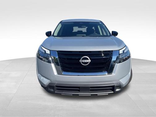 2025 Nissan Pathfinder S FWD