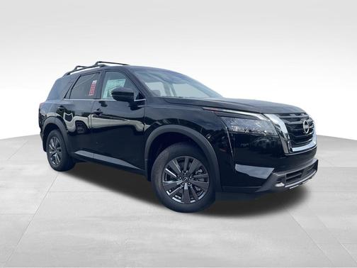2025 Nissan Pathfinder SV FWD