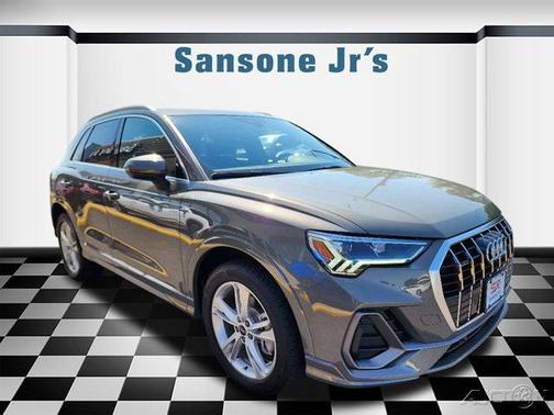 2024 Audi Q3 Premium 45 TFSI S line quattro Tiptronic
