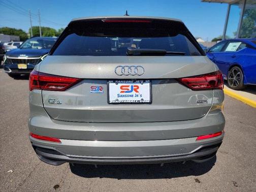 2024 Audi Q3 Premium 45 TFSI S line quattro Tiptronic