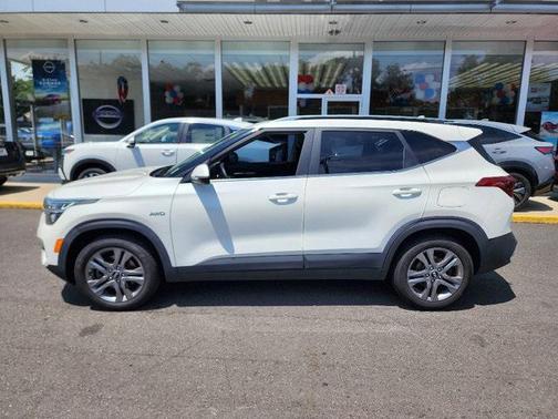 2021 Kia Seltos S