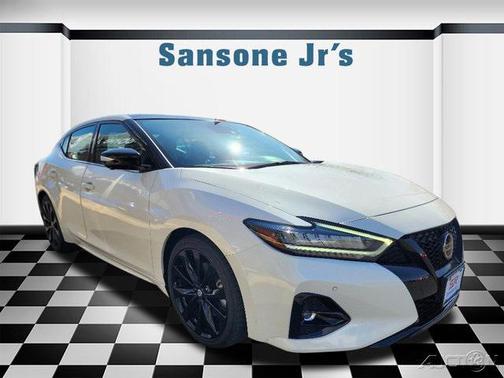 2022 Nissan Maxima SR Xtronic CVT