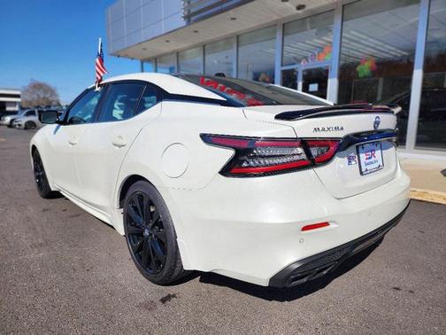 2022 Nissan Maxima SR Xtronic CVT