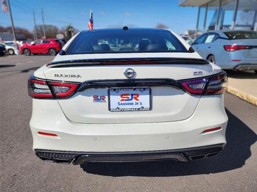 2022 Nissan Maxima SR Xtronic CVT