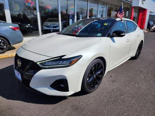 2022 Nissan Maxima SR Xtronic CVT