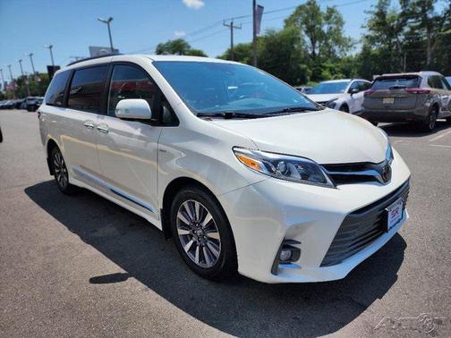 2020 Toyota Sienna Limited