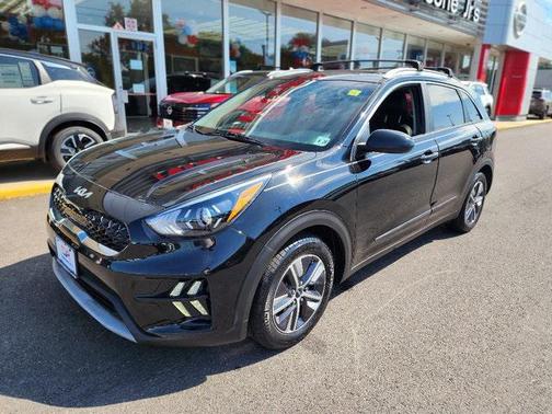 2022 Kia Niro LXS
